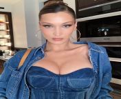 Need to brust for hadid bella now from sexi brust hot