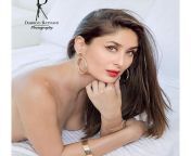 Sexy Kareena Kapoor. What do you want to do with her in this position? from sexy kareena kapoor xxxx wwwww xxx